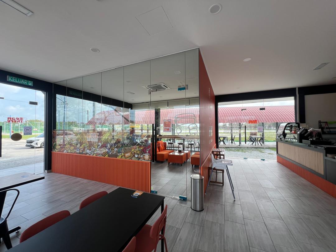 Ruang Idea Space di Muiz Hot Chicken, gambar 3